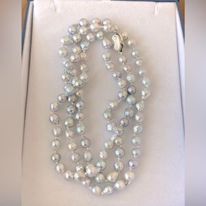 Stunning genuine Blue Akoya cultured pearl necklace. Sterling silver. 34”